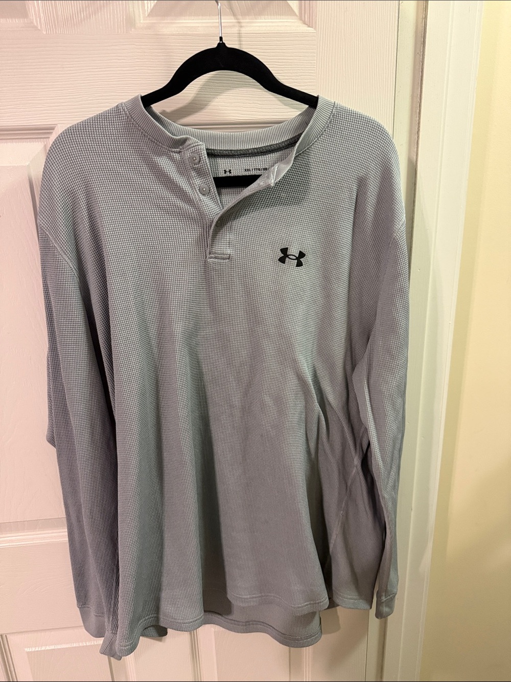 Under Armour Light Gray Long-Sleeve Henley Pullover